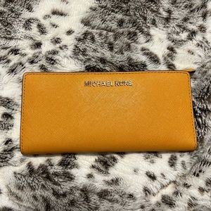 Mustard Michael Kors Wallet